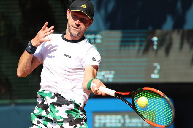 Ирпень. Смирнов обыграл шестого сеяного на пути в четвертьфинал