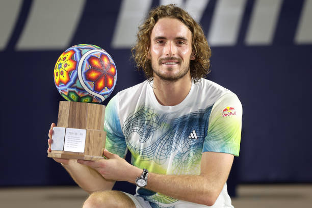 Лос-Кабос. Циципас прервал серию из пяти поражений в финалах и завоевал свой первый титул на открытом харде