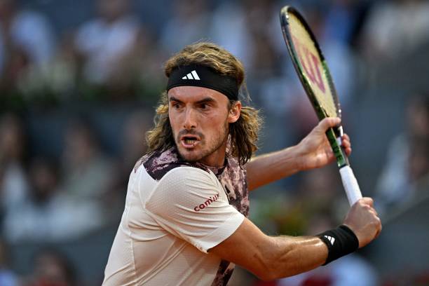 Мадрид. Циципас в трех сетах одолел Баэса, Чжан Чжичжэнь впервые победил игрока топ-20 Мадрид. Циципас в трех сетах одолел Баэса, Чжан Чжичжэнь впервые победил игрока топ-20