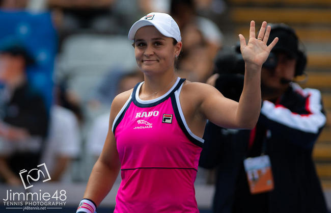 Пекин. Барти во второй раз победила Квитову и вышла в полуфинал