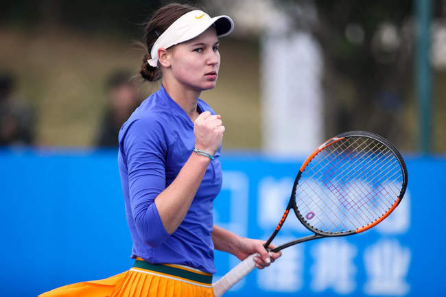 Шэньчжэнь. Никулеску обыграла Остапенко, Кудерметова и Звонарёва поспорят за выход в полуфинал