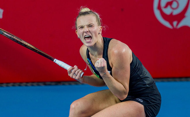 Гонконг. Фернандес и Синякова поспорят за трофей чемпионки Гонконг. Фернандес и Синякова поспорят за трофей чемпионки