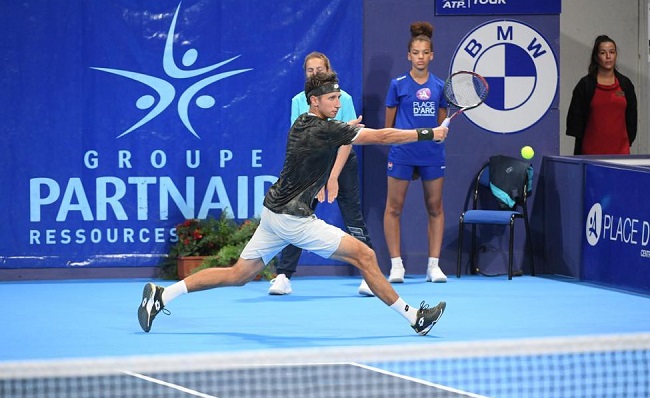 Гамбург. Стаховский зачехляет ракетку после полуфинала в парной сетке